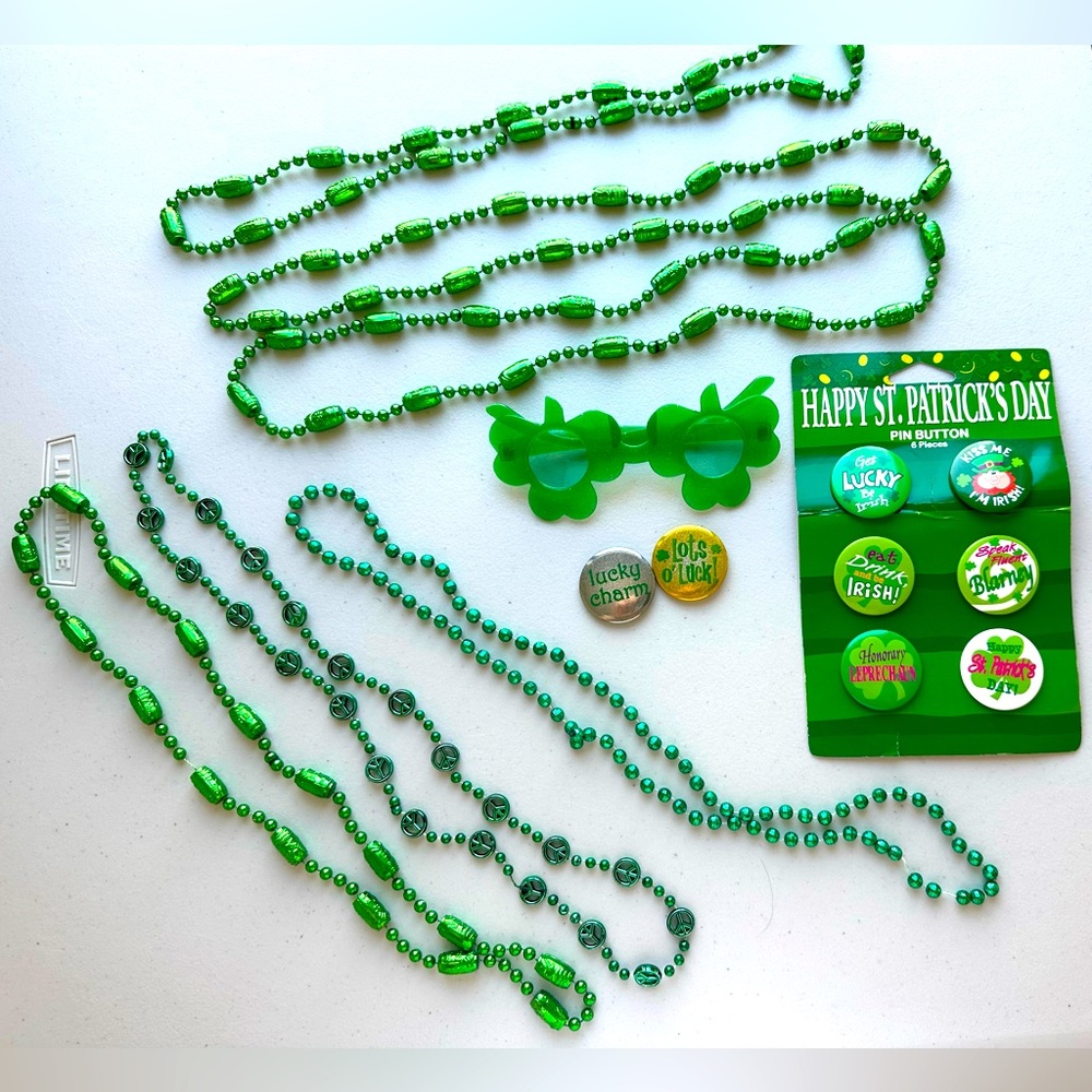 ST Patrick’s Day Bling! Glasses, 8 pins & 6 necklaces! NWOT
